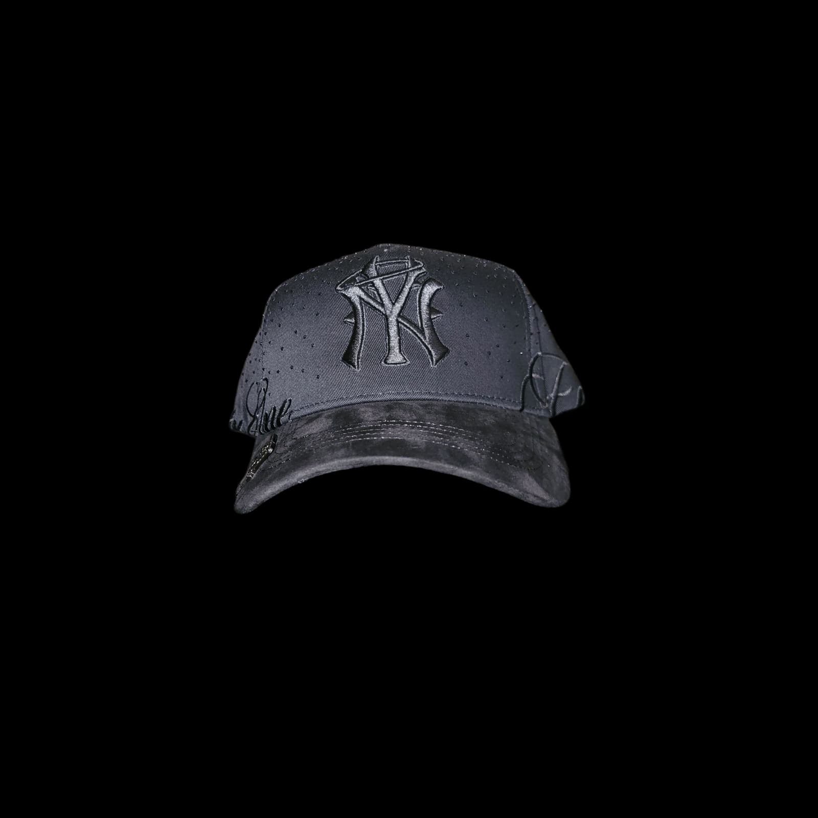 Forever black hat by thirtyone
